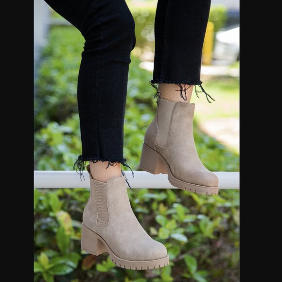 MIA Jonna Chealsea Boot (Size 11) - Picture 2 of 4